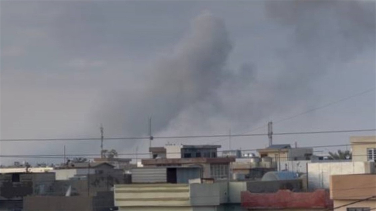 Irak’ta Haşdi Şabi karargahına düzenlenen hava saldırısında biri komutan 2 kişi hayatını kaybetti