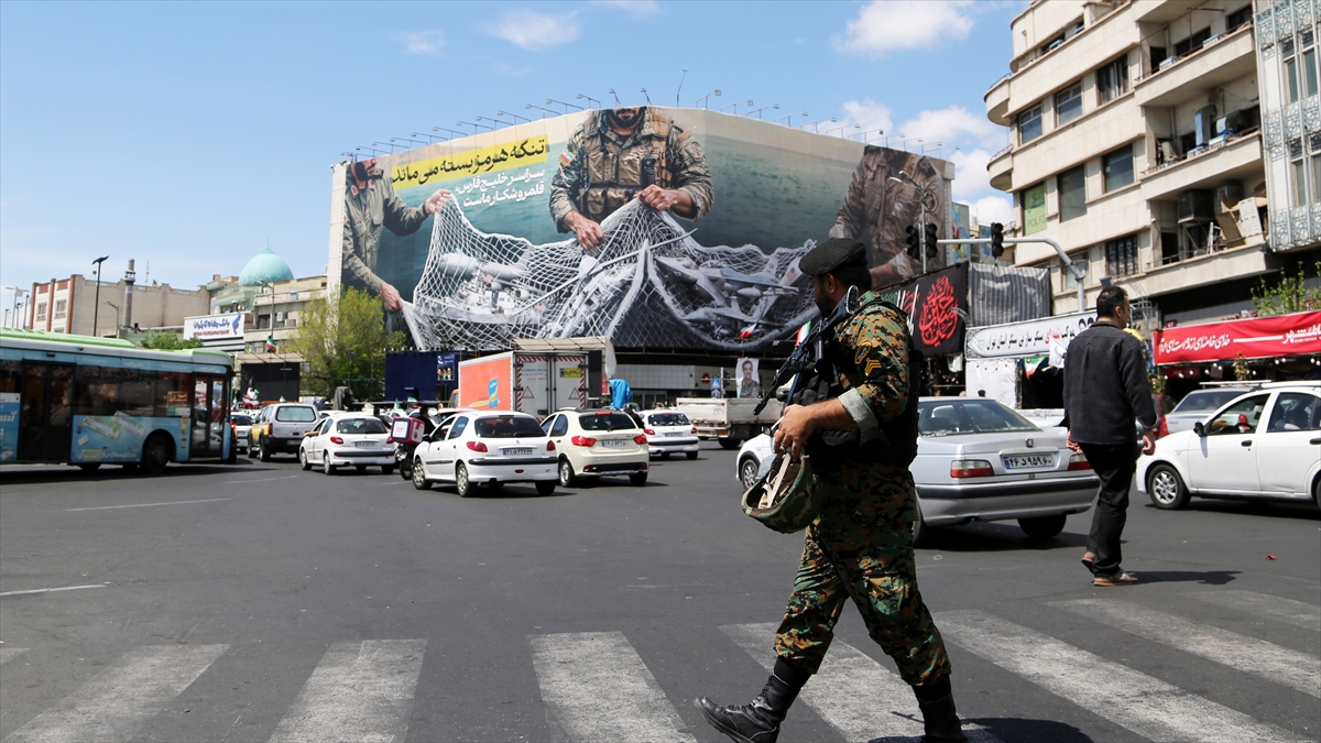 İran-ABD İslamabad’da kalıcı ateşkesi görüşmeyi planlarken İsrail’in Lübnan’a saldırıları süreci zorluyor