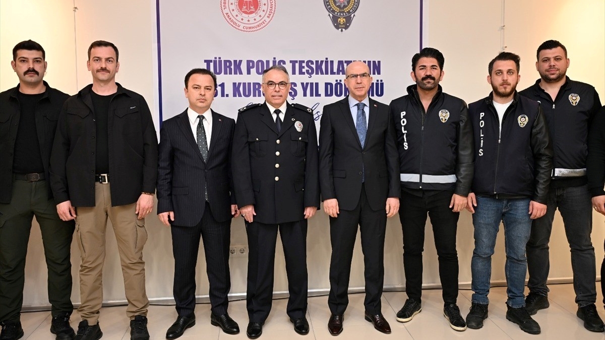 İstanbul Anadolu Adliyesi’nde Polis Haftası kutlandı İstanbul Anadolu Adliyesi’nde Polis Haftası kutlandı