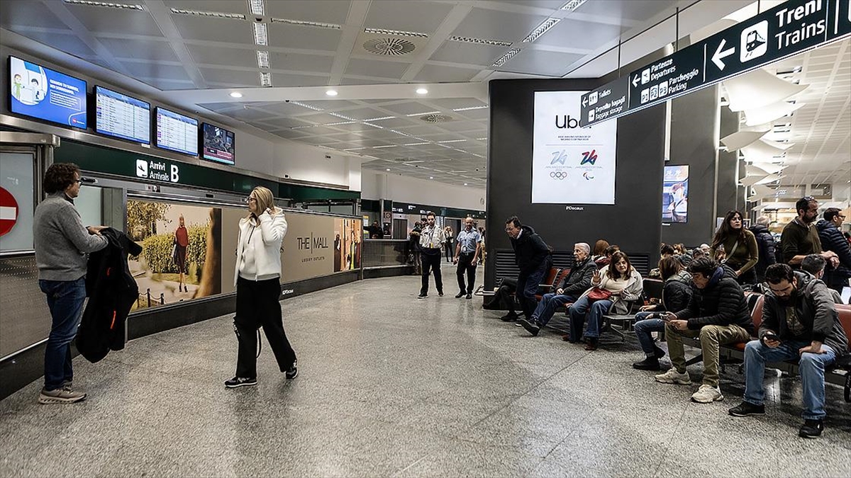 İtalya’da 4 havalimanında bazı uçuşlar için yakıt kısıtlaması yapılıyor İtalya’da 4 havalimanında bazı uçuşlar için yakıt kısıtlaması yapılıyor