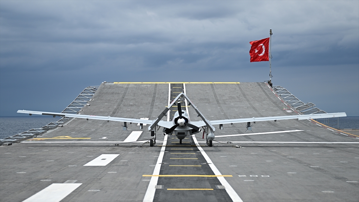 İtalyan uzmanlar, İtalya Deniz Kuvvetlerinin Bayraktar TB3’e ilgisini değerlendirdi