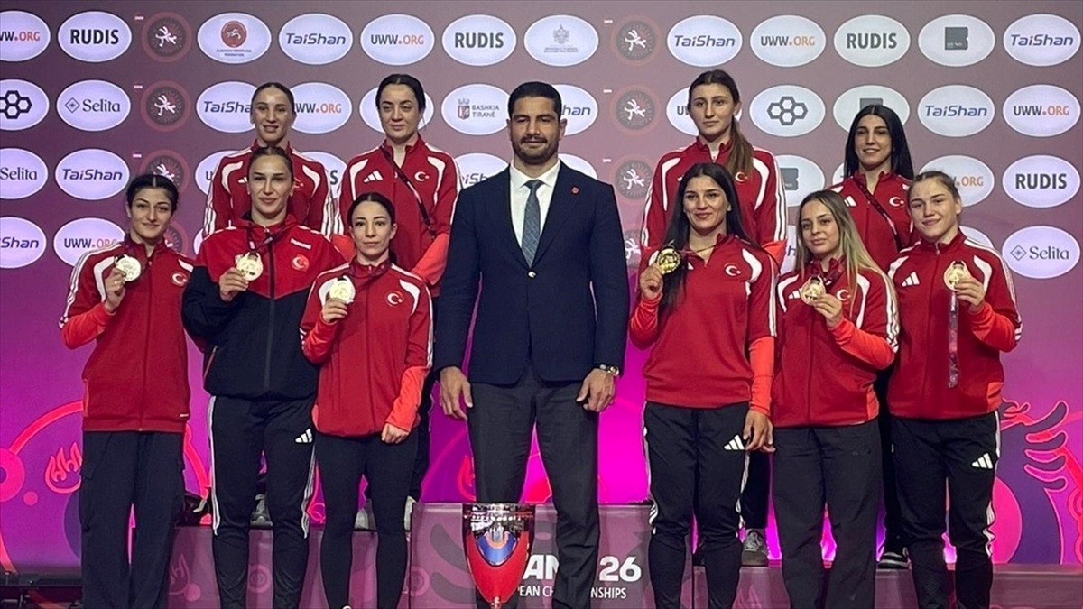 Kadın milli güreşçiler, Avrupa Şampiyonası’nda performanslarıyla göz doldurdu