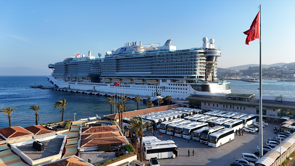 Kruvaziyer yolcu sayısı martta son 16 yılın en yüksek seviyesine ulaştı