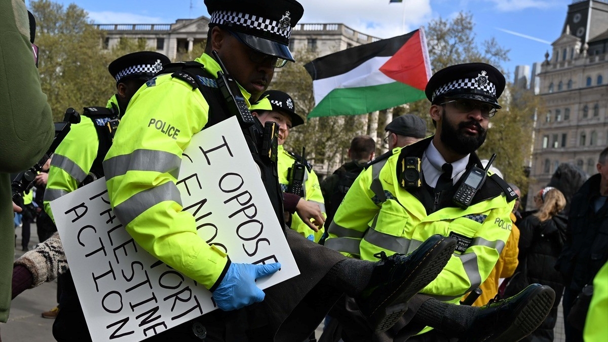 Londra’da “Palestine Action” grubuna destek eyleminde 92 kişi gözaltına alındı