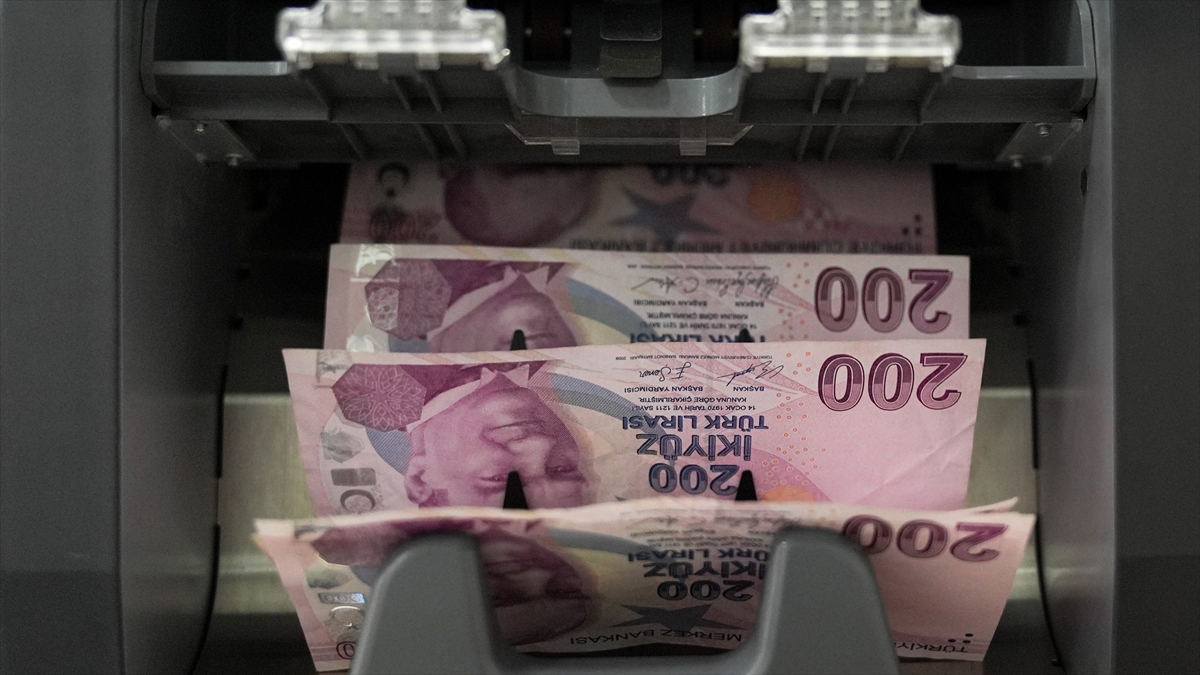 Martta en fazla aylık reel getiri mevduat faizinde oldu Martta en fazla aylık reel getiri mevduat faizinde oldu