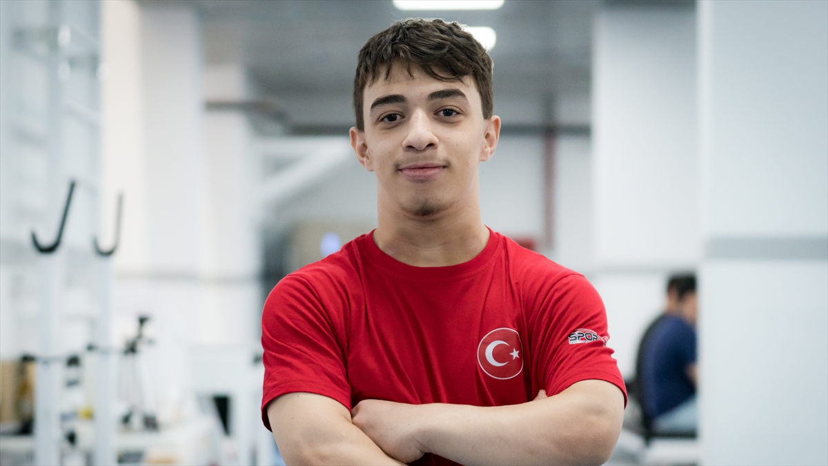 Milli halterci Yiğit Erdoğan, Avrupa Şampiyonası’nda bronz madalya kazandı