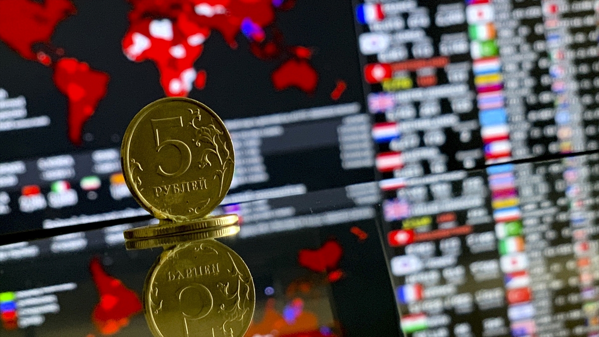 Moskova Borsası’ndaki altın işlem hacminin 3,5 kattan fazla arttığı açıklandı Moskova Borsası’ndaki altın işlem hacminin 3,5 kattan fazla arttığı açıklandı