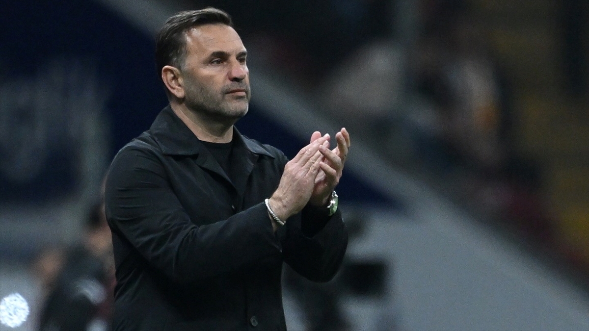 Okan Buruk, Galatasaray’ın başında 200. maçına Fenerbahçe karşısında çıkacak