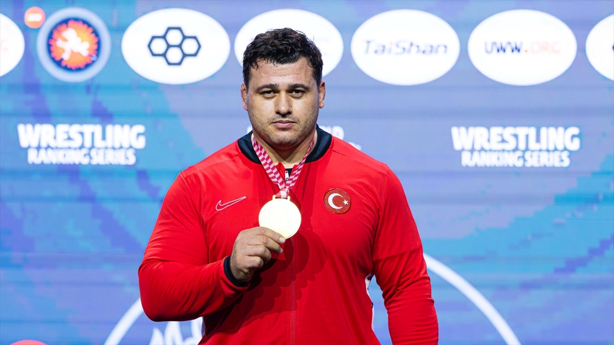 Rıza Kayaalp Arnavutluk’ta “rekor” için mindere çıkacak