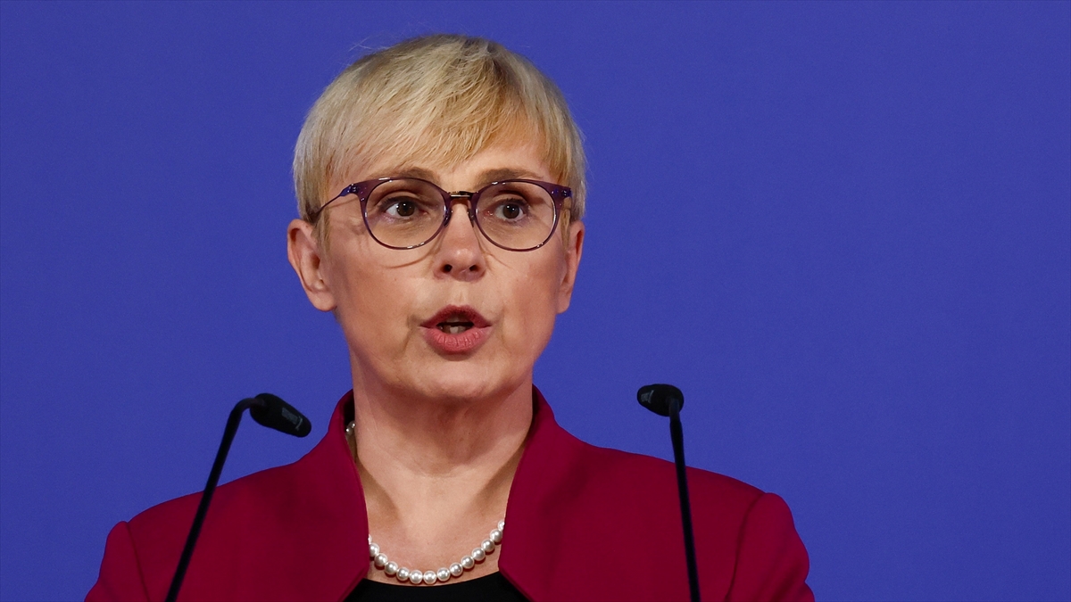 Slovenya Cumhurbaşkanı Pirc Musar, hükümeti kurma görevi için bir isim önermeyeceğini söyledi