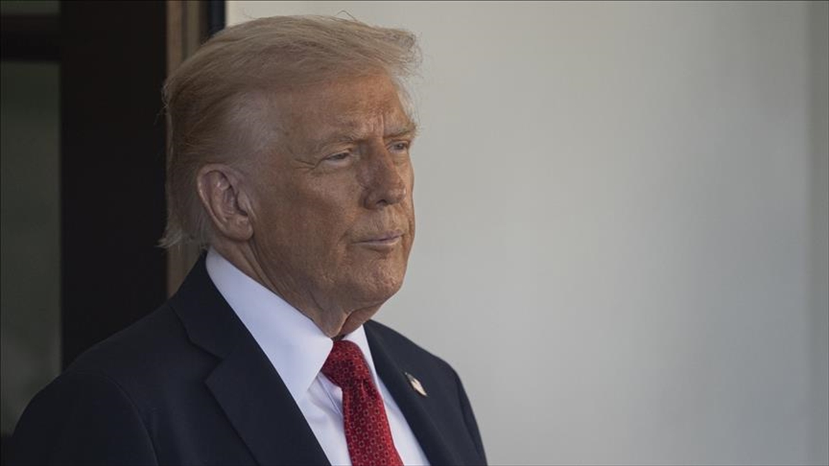 Trump, “İran’ın yeni rejiminin liderinin ABD’den ateşkes istediğini” savundu