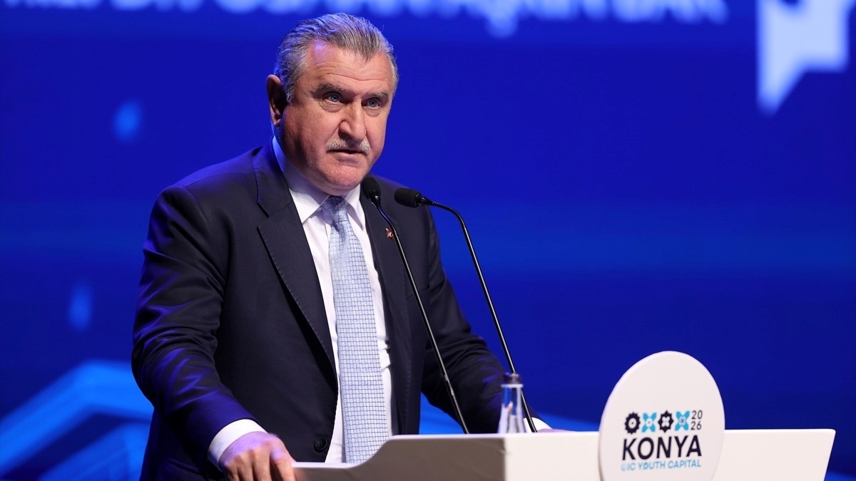 Bakan Bak: Konya’mızın 2026 yılı İİT Gençlik Başkenti unvanını büyük bir gururla taşıyacağına inanıyorum