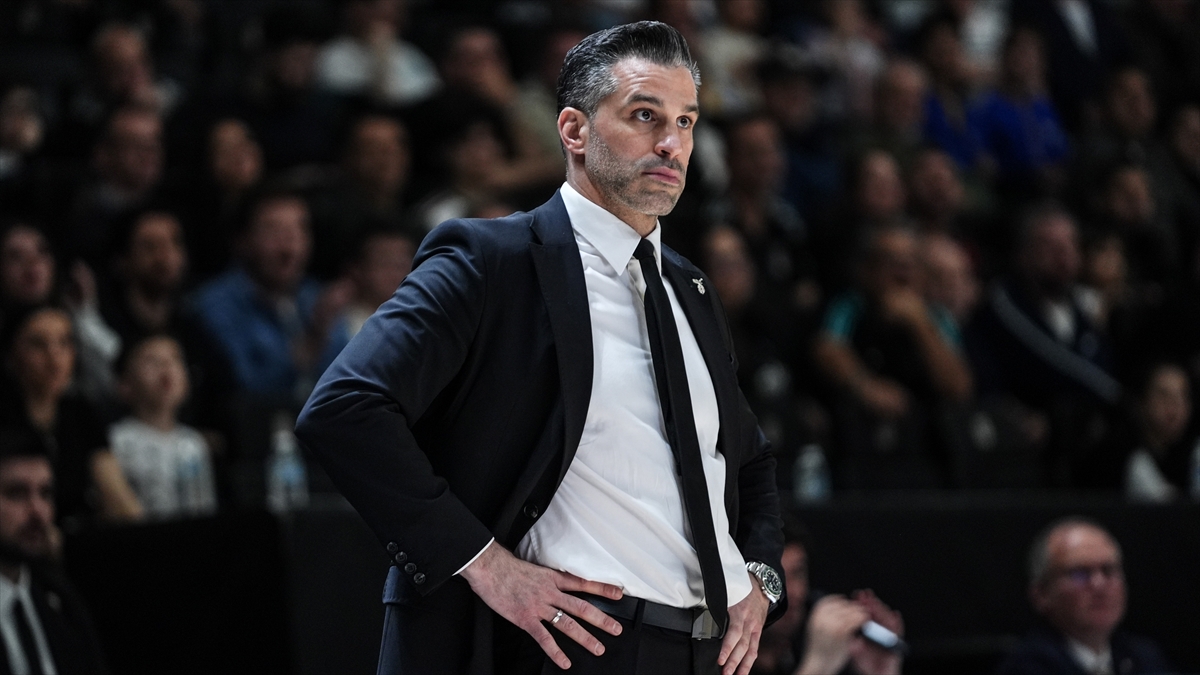 Beşiktaş GAİN’de başantrenör Dusan Alimpijevic’ten “tarihi sezon” vurgusu