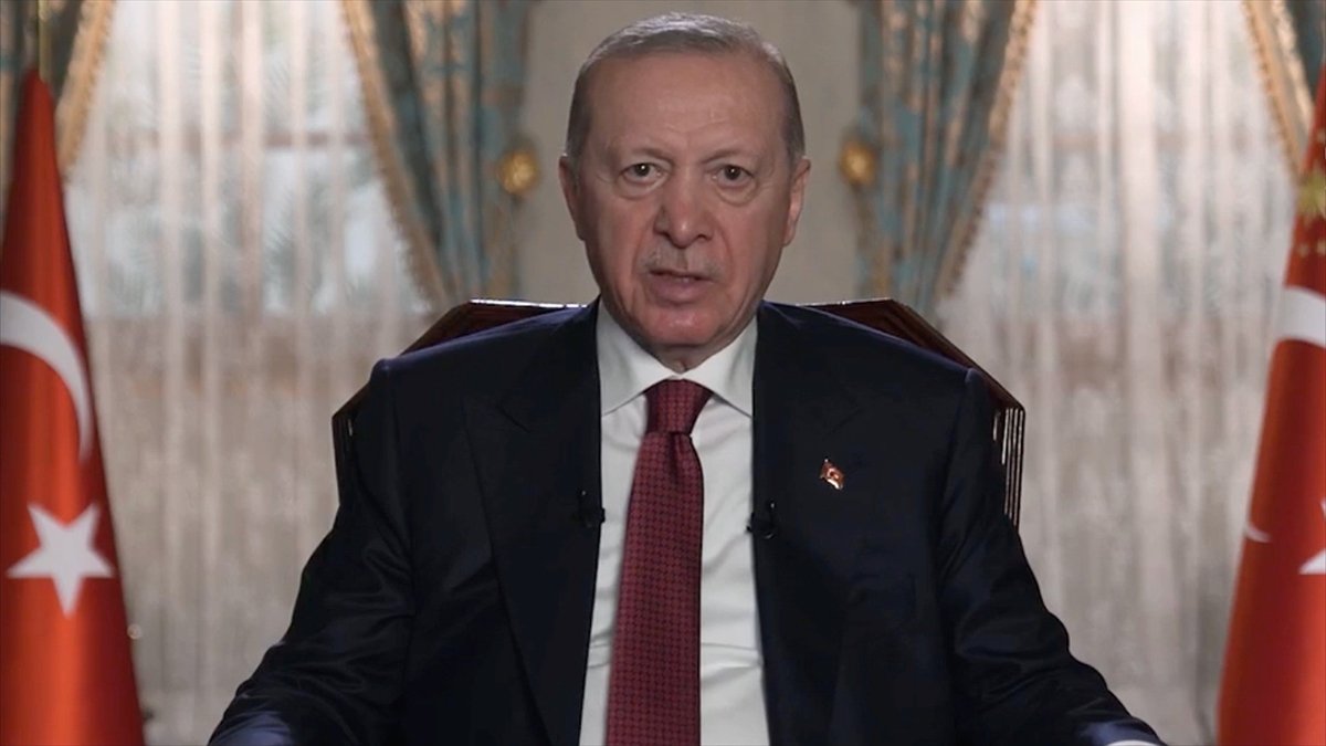 Cumhurbaşkanı Erdoğan: Türkiye istikrar adası olarak göz dolduruyor Cumhurbaşkanı Erdoğan: Türkiye istikrar adası olarak göz dolduruyor