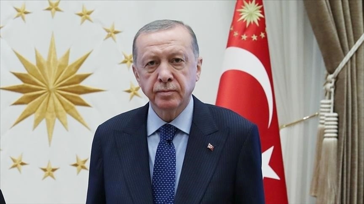 Cumhurbaşkanı Erdoğan’dan şehit polisler için başsağlığı mesajı