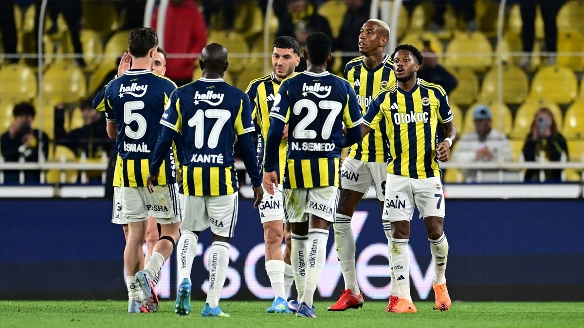 Fenerbahçe, Başakşehir’i Talisca’nın golleriyle mağlup etti