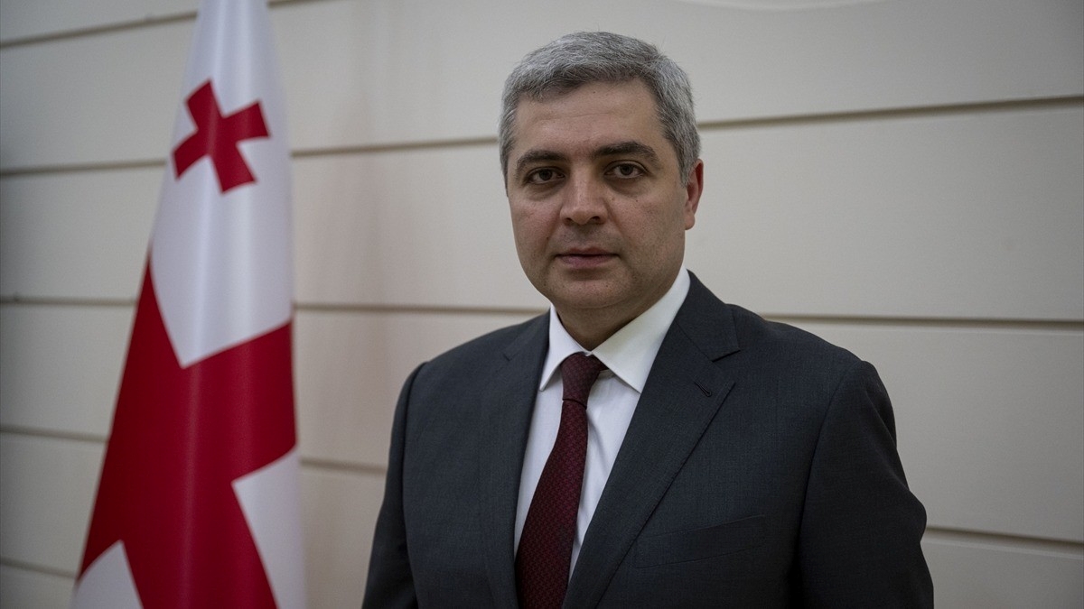 Gürcistan’ın Ankara Büyükelçisi, ülkesinin barış konusunda Türkiye ile ortak noktaları olduğunu söyledi Gürcistan’ın Ankara Büyükelçisi, ülkesinin barış konusunda Türkiye ile ortak noktaları olduğunu söyledi