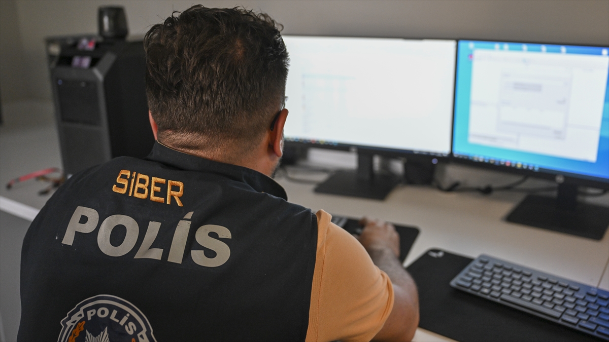 İstanbul merkezli “yasa dışı bahis ve kumar” operasyonunda 108 zanlı yakalandı