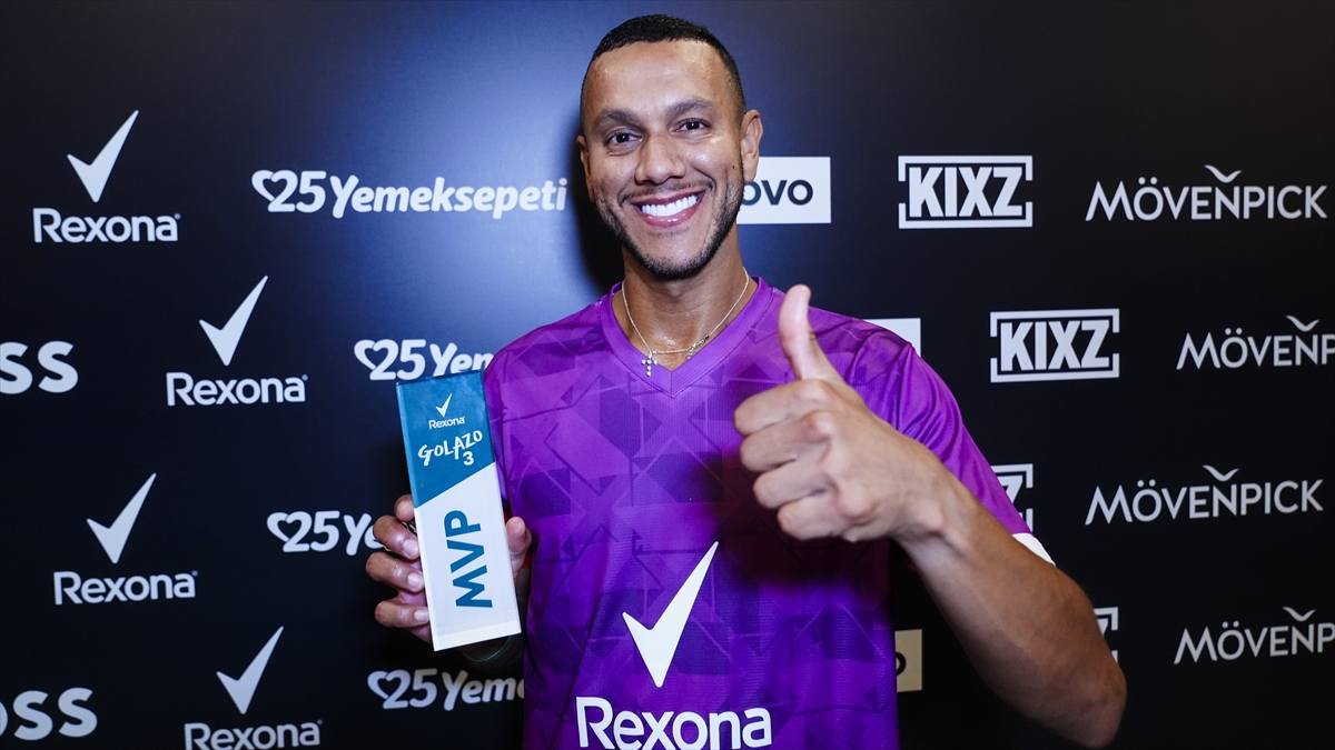 Josef de Souza’dan eski teknik direktörü Sergen Yalçın’a övgü