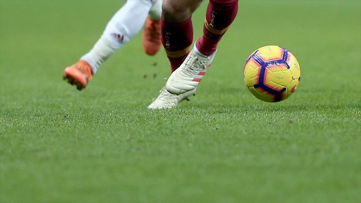 Lider Galatasaray, Antalyaspor maçında şampiyonluğunu ilan etmek için mücadele verecek