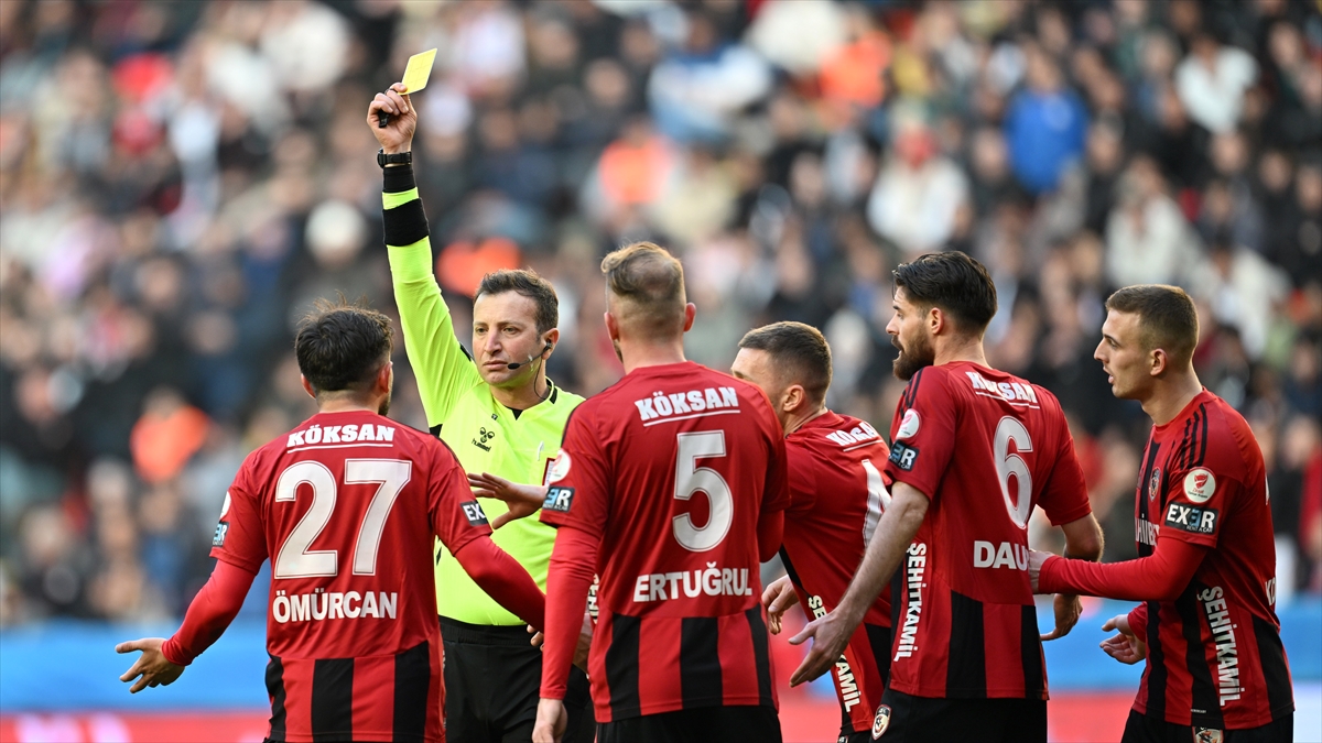 Ligin “sararan” takımı Gaziantep FK Ligin “sararan” takımı Gaziantep FK