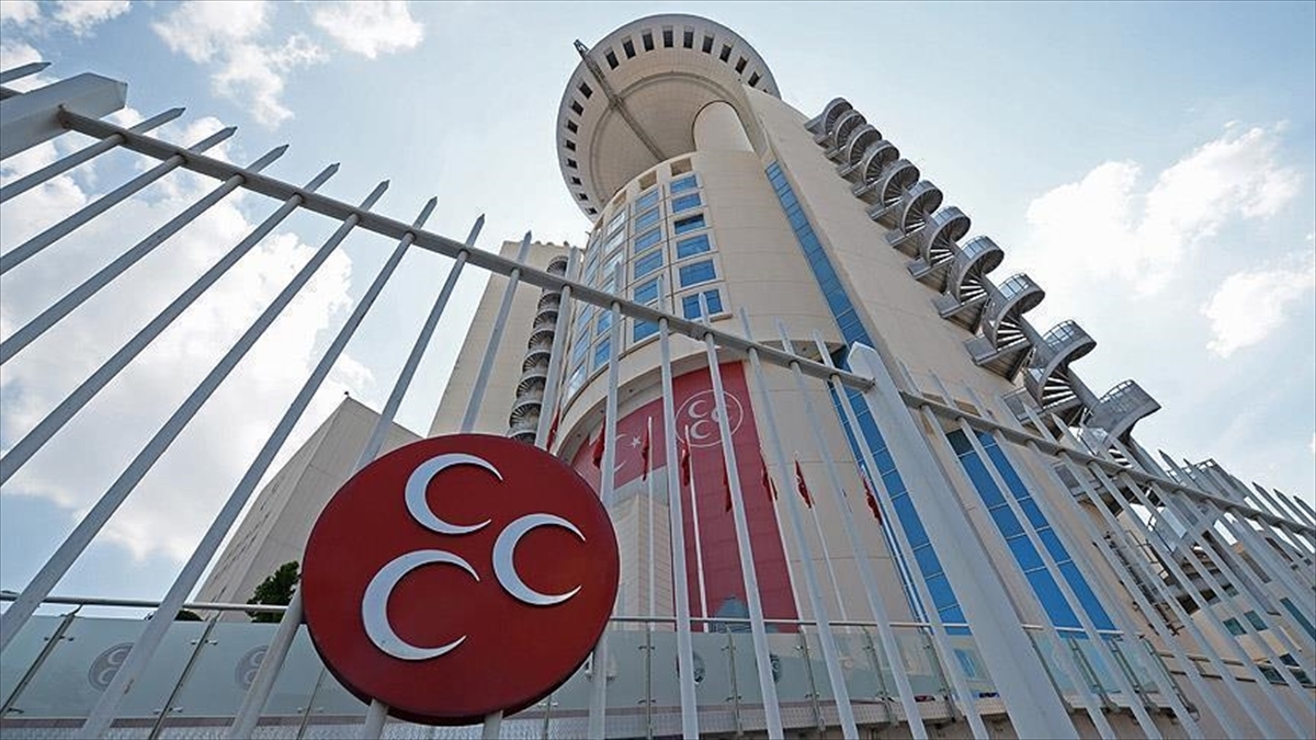 MHP 17 yılda 820 kişiye Siyaset ve Liderlik Okulunda eğitim verdi MHP 17 yılda 820 kişiye Siyaset ve Liderlik Okulunda eğitim verdi