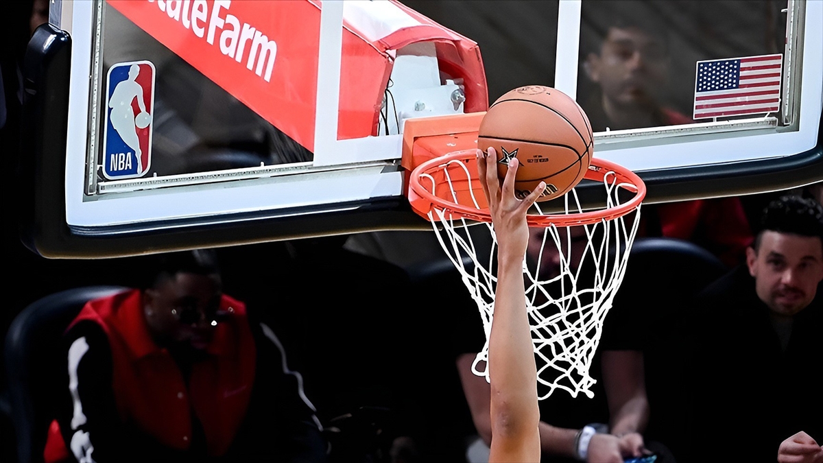 NBA’de konferans finali bileti alan son takım Cavaliers oldu