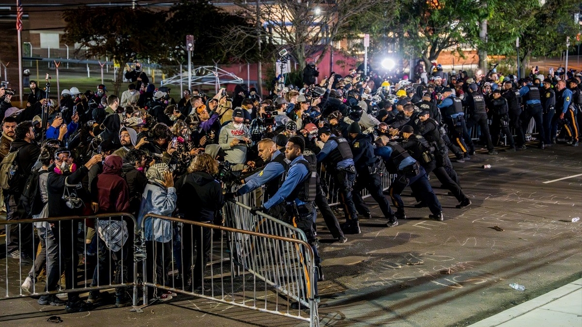 New Jersey eyaletinde protestoların sürdüğü ICE gözaltı merkezi çevresinde sokağa çıkma yasağı
