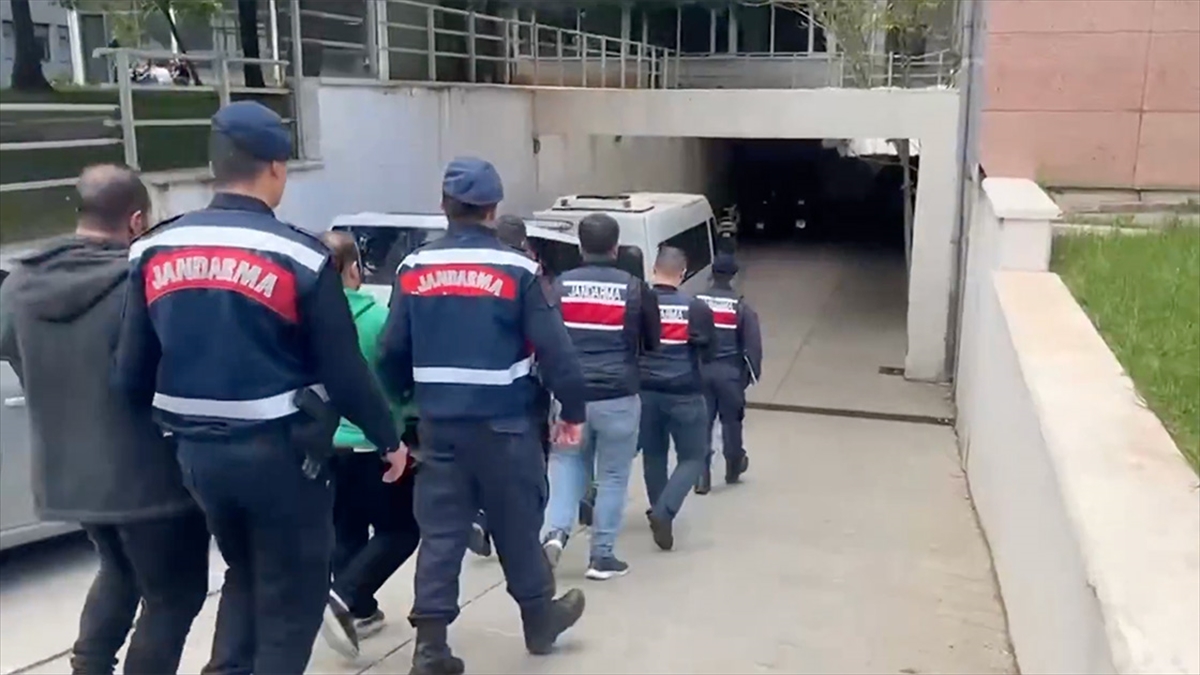 Organize suç örgütüne yönelik 11 ilde düzenlenen operasyonlarda 71 şüpheli tutuklandı