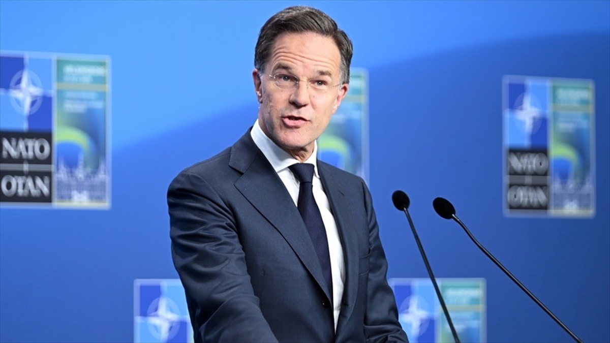 Rutte: Türkiye bir savunma sanayisi tabanının nasıl organize edileceğine dair harika bir örnek