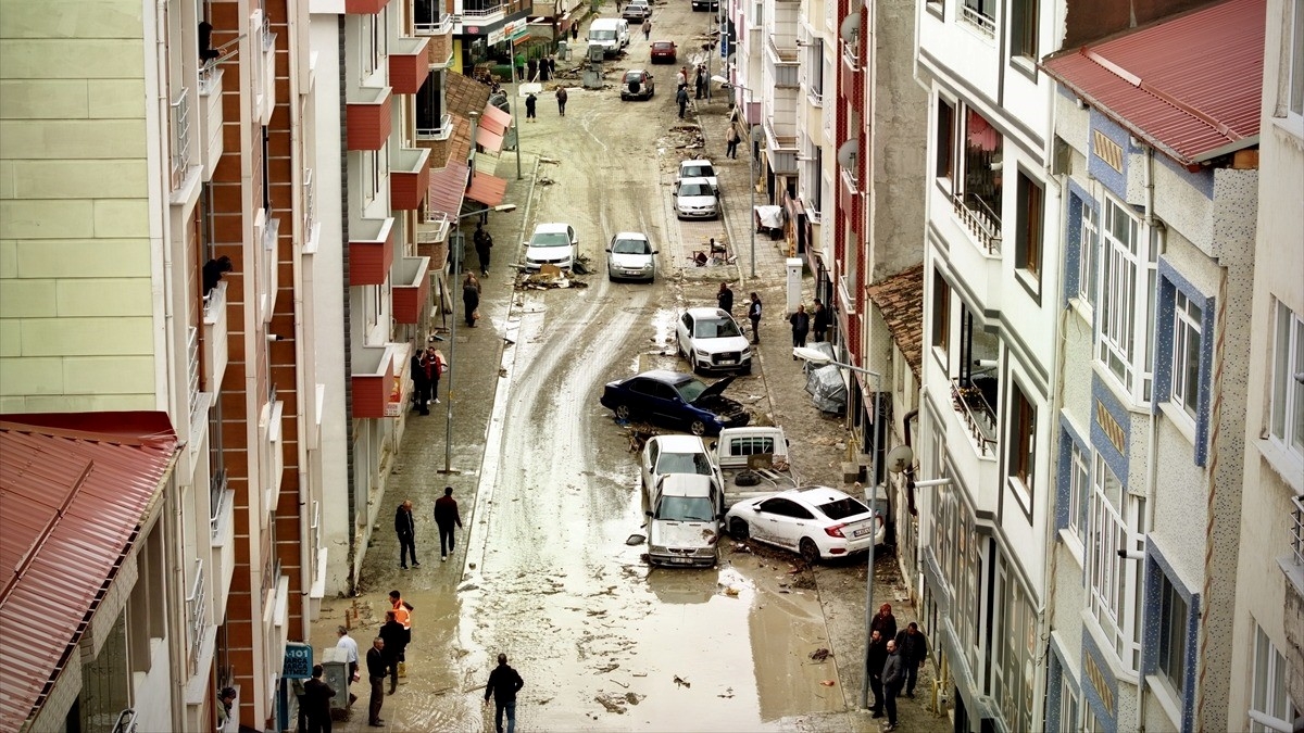 Samsun’un Havza ilçesinde selin ardından temizlik çalışmaları devam ediyor
