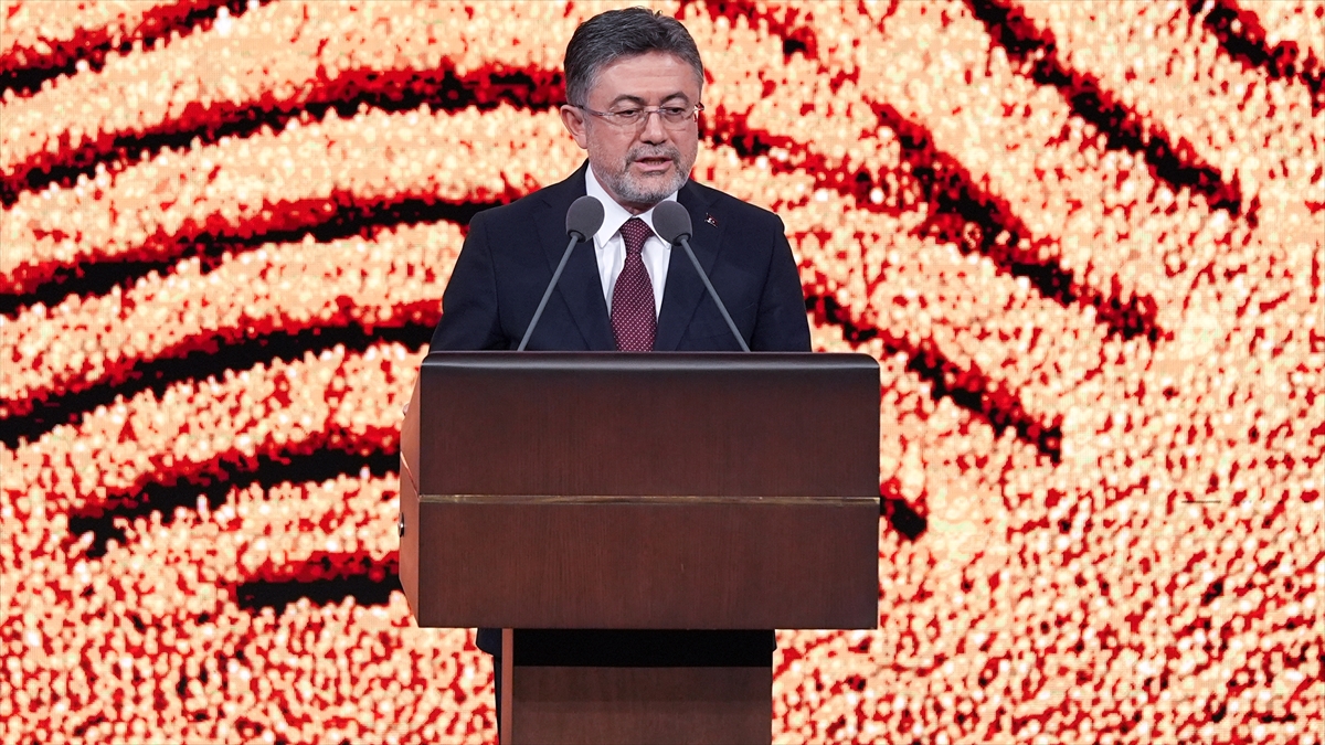 Tarım ve Orman Bakanı Yumaklı: Çiftçimizin kazandığı yerde Türkiye kazanır,  güçlendiği yerde Türkiye güçlenir