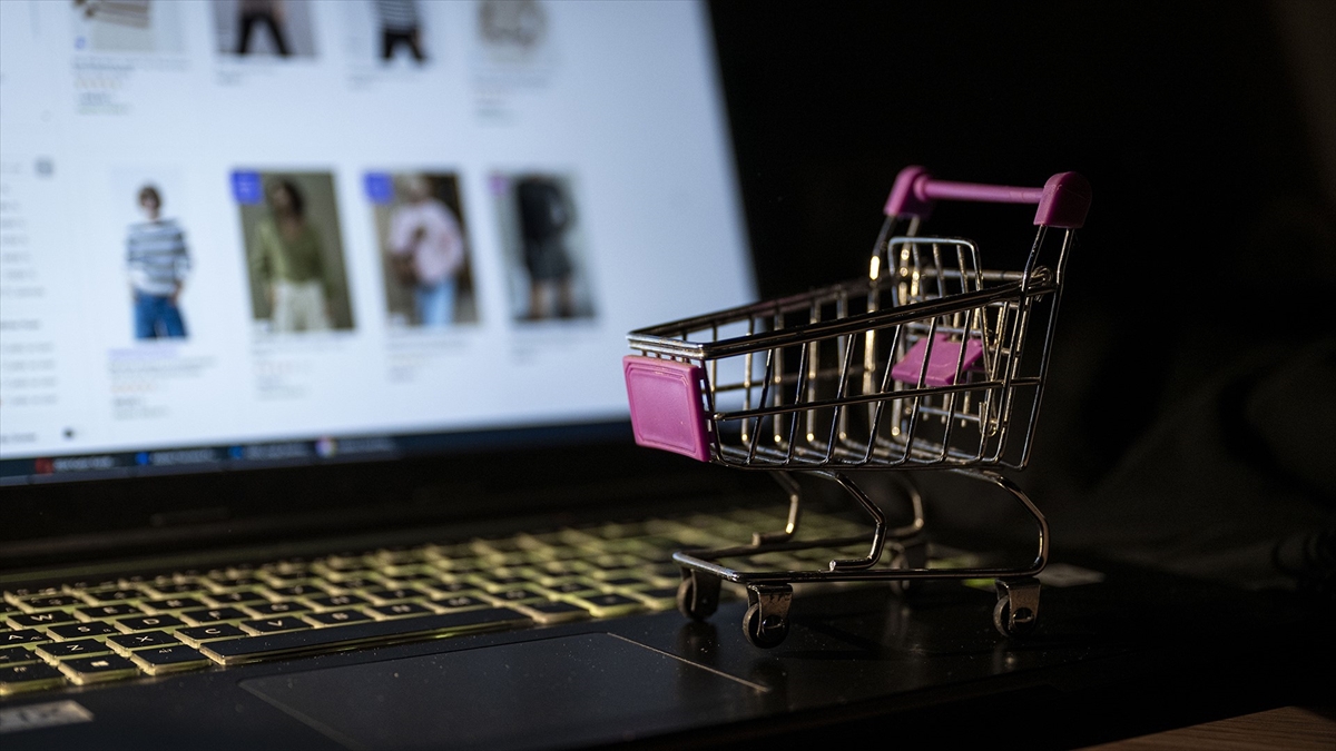 Türkiye’nin e-ticaret hacmi 5 yılda 10,6 trilyon liraya ulaştı