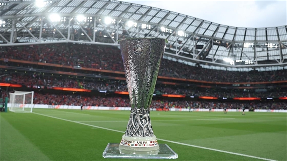 UEFA Avrupa Ligi’nde finalistler yarın belli olacak