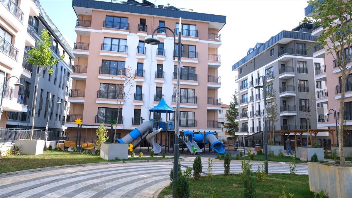 Uzmanlar, site aidatlarına yeni düzenleme getiren yasa değişikliğine ilişkin detayları anlattı Uzmanlar, site aidatlarına yeni düzenleme getiren yasa değişikliğine ilişkin detayları anlattı