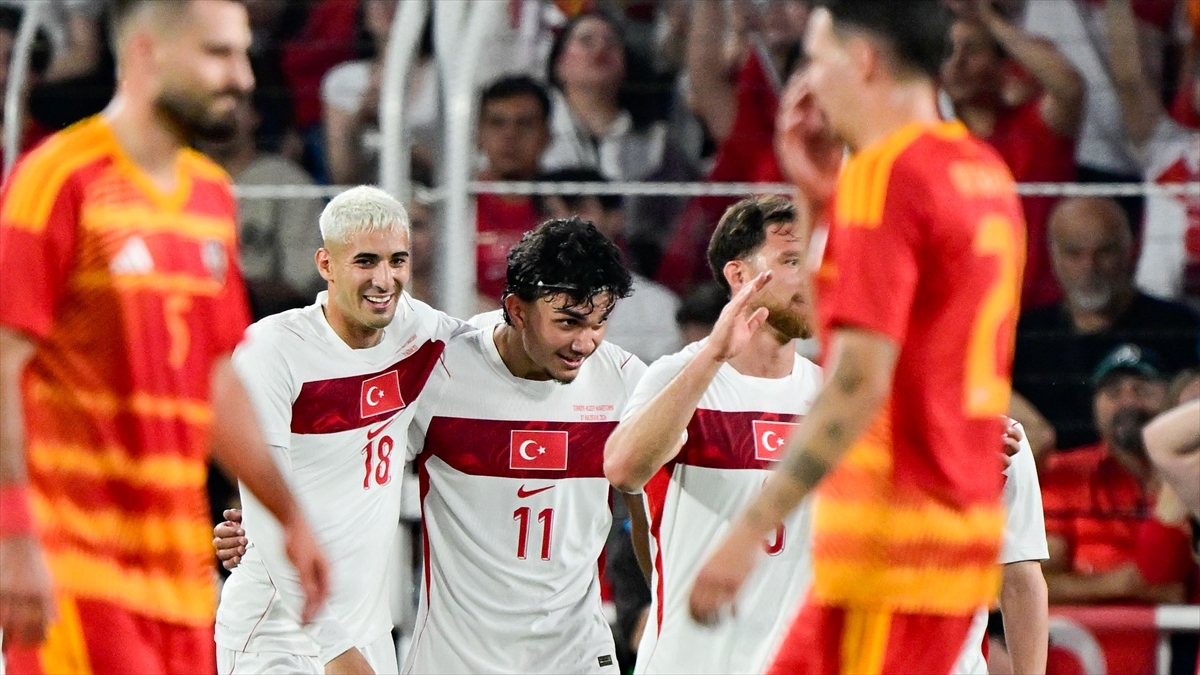 A Milli Futbol Takımı, hazırlık maçında Kuzey Makedonya’yı 4 golle yendi A Milli Futbol Takımı, hazırlık maçında Kuzey Makedonya’yı 4 golle yendi