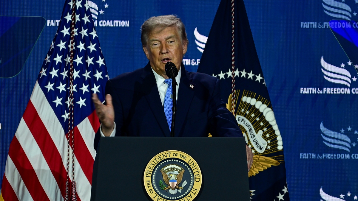 ABD Başkanı Trump, İran’ı “ateşkesi ihlal etmekle” suçladı