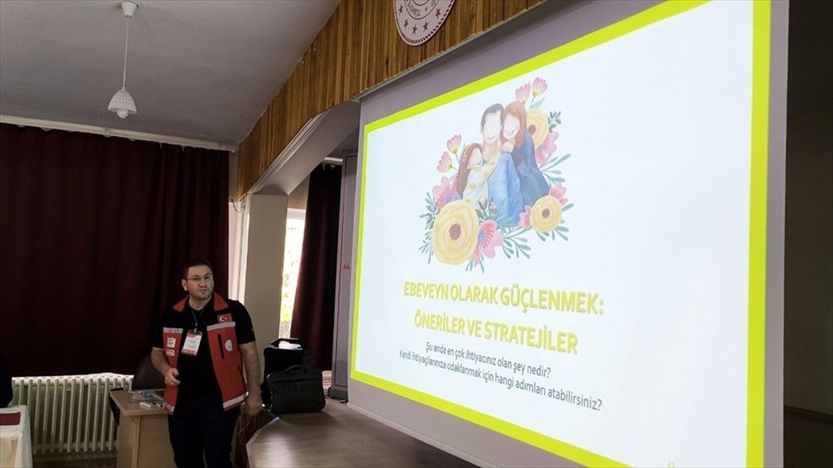Aile ve Sosyal Hizmetler Bakanlığının “Modüler Aile Eğitim Programı” 81 ilde yaygınlaştırıldı Aile ve Sosyal Hizmetler Bakanlığının “Modüler Aile Eğitim Programı” 81 ilde yaygınlaştırıldı