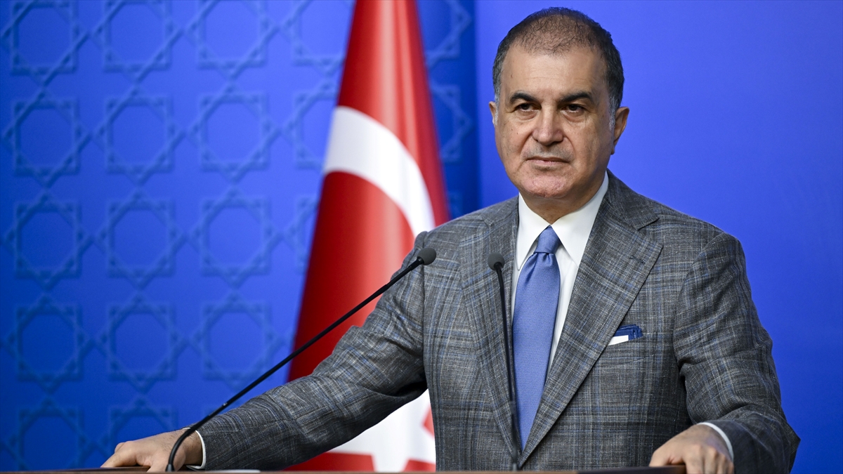 AK Parti Sözcüsü Çelik: Terör örgütünün silahları tamamen bırakması için yasal çerçevenin oluşması gerekiyor AK Parti Sözcüsü Çelik: Terör örgütünün silahları tamamen bırakması için yasal çerçevenin oluşması gerekiyor