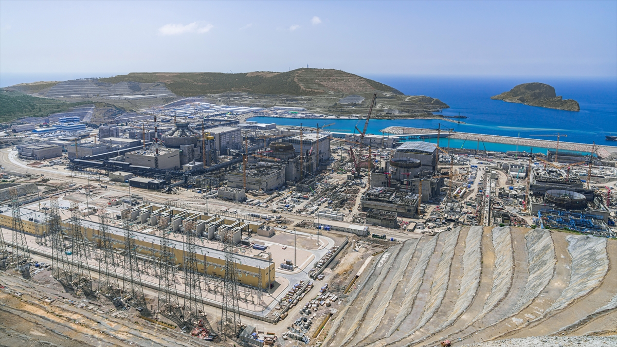 Akkuyu NGS’de temsili yakıt yüklemesi ilk elektrik üretimi öncesi kritik eşiği gösteriyor Akkuyu NGS’de temsili yakıt yüklemesi ilk elektrik üretimi öncesi kritik eşiği gösteriyor