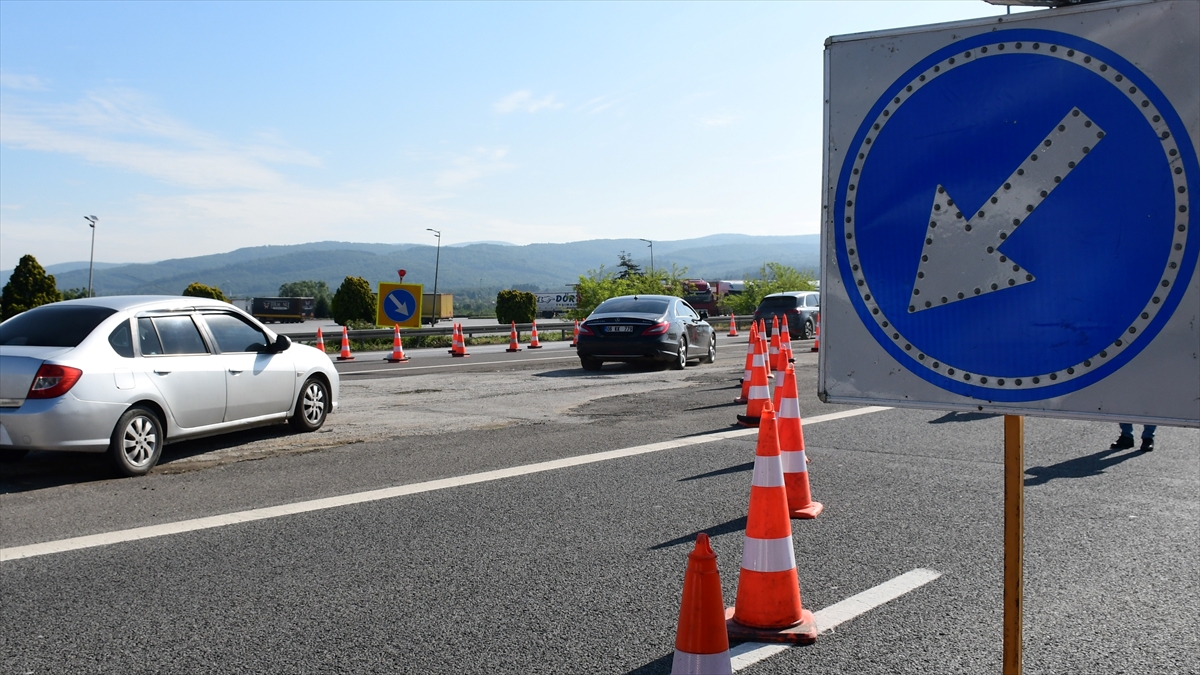Anadolu Otoyolu Kocaeli kesimi Ankara yönü üstyapı çalışmasında trafiğe kapatılacak Anadolu Otoyolu Kocaeli kesimi Ankara yönü üstyapı çalışmasında trafiğe kapatılacak