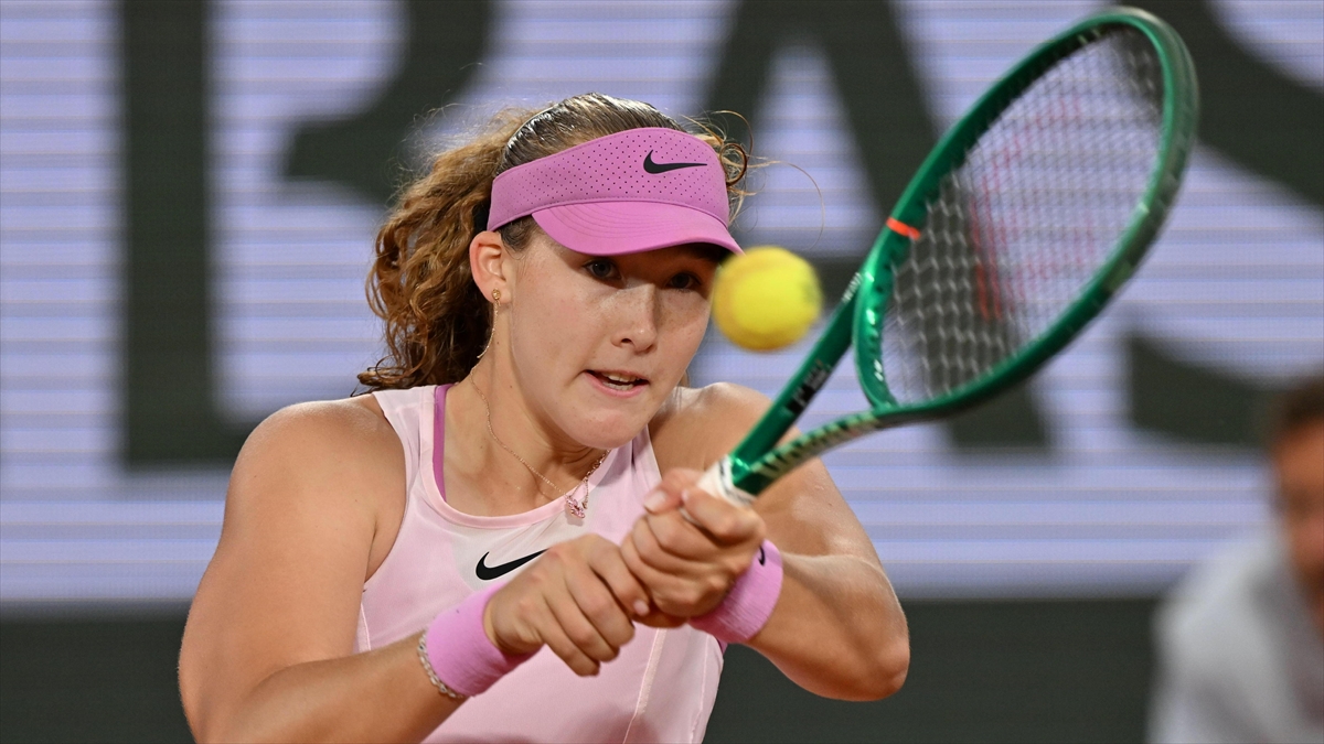 Andreeva ve Kostyuk, Fransa Açık’ta yarı finale kaldı Andreeva ve Kostyuk, Fransa Açık’ta yarı finale kaldı