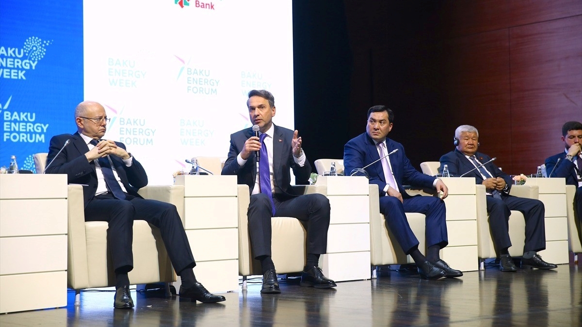 Bakan Bayraktar: Türkiye ve Azerbaycan enerjide Avrupa’nın arz güvenliğine önemli katkı sunuyor Bakan Bayraktar: Türkiye ve Azerbaycan enerjide Avrupa’nın arz güvenliğine önemli katkı sunuyor