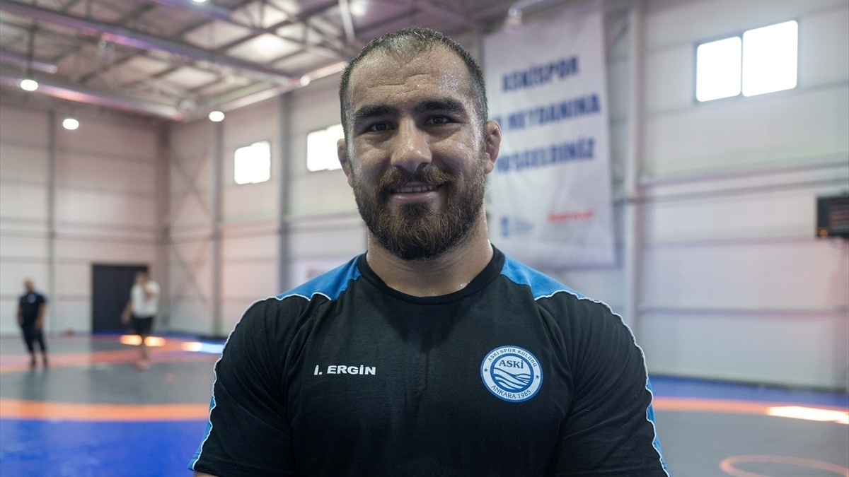 Başpehlivan Feyzullah Aktürk, Kırkpınar’a altın kemeri kuşanmak için gidecek