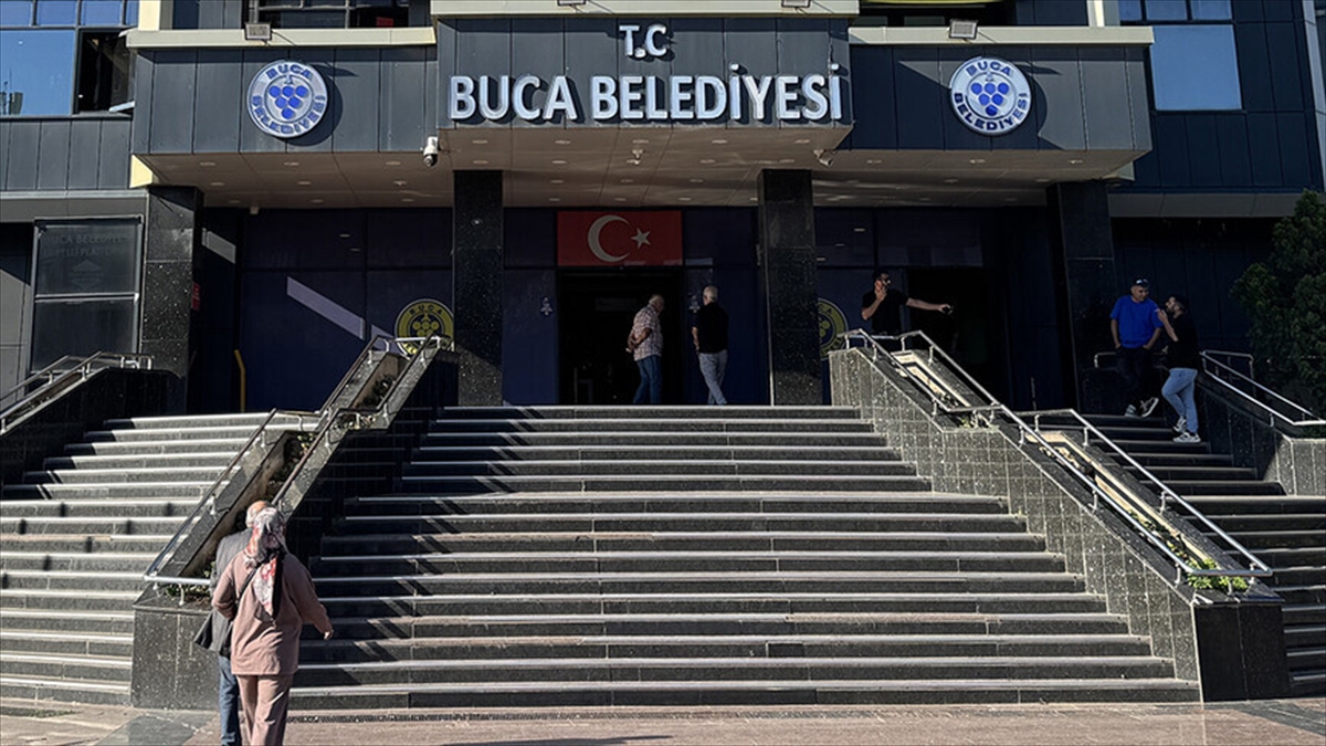 Buca Belediye Başkanı Görkem Duman görevinden uzaklaştırıldı Buca Belediye Başkanı Görkem Duman görevinden uzaklaştırıldı