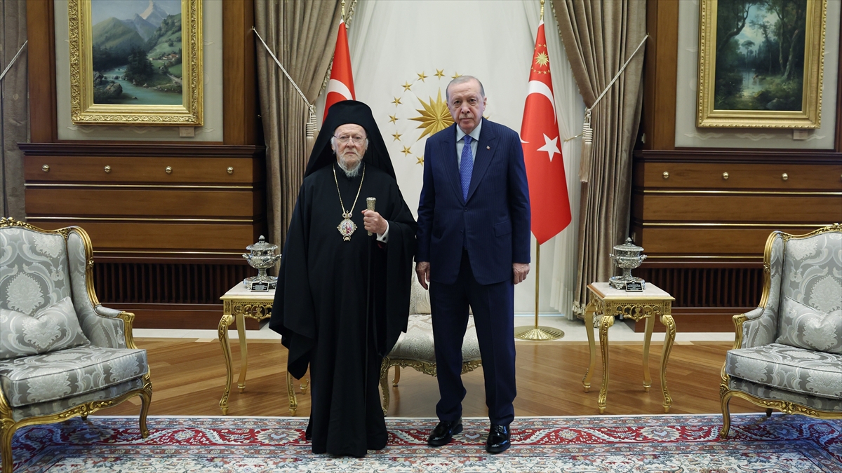 Cumhurbaşkanı Erdoğan, Fener Rum Patriği Bartholomeos’u kabul etti