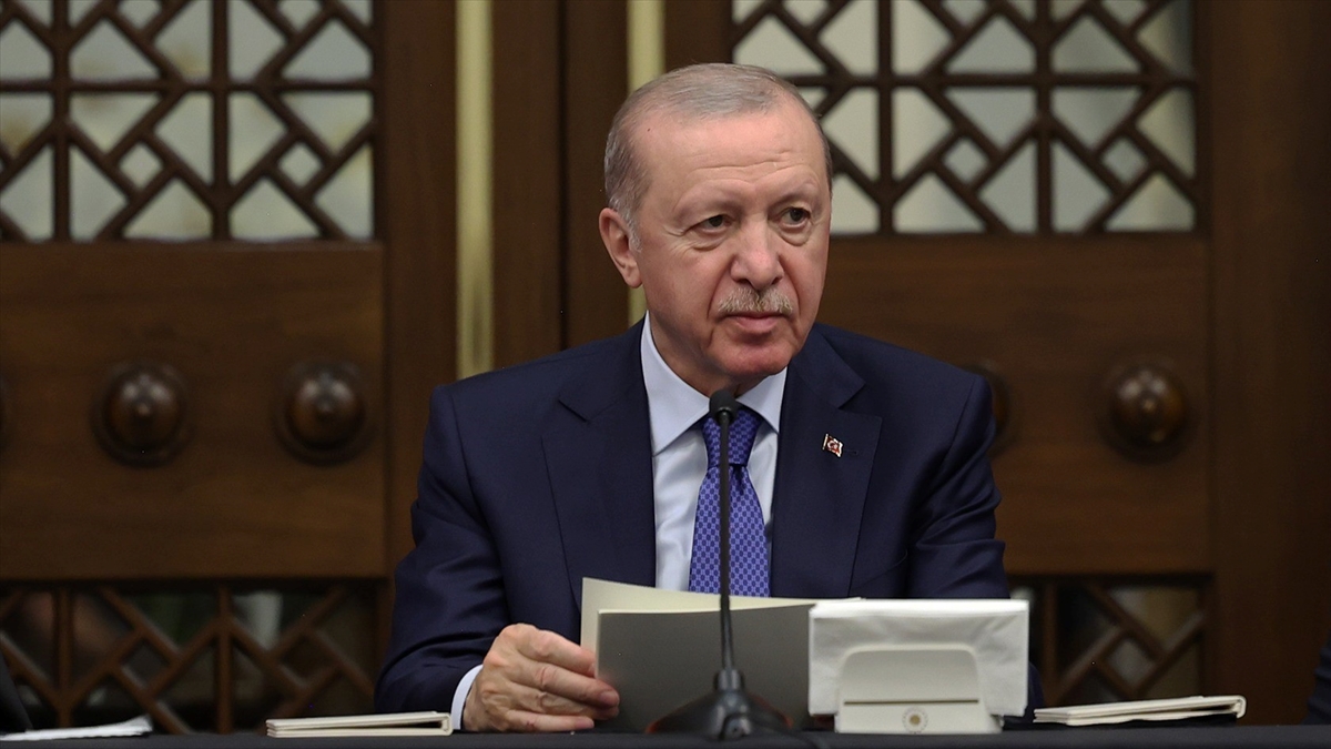 Cumhurbaşkanı Erdoğan: Herkese ‘Yunusça’ nazar kıldık