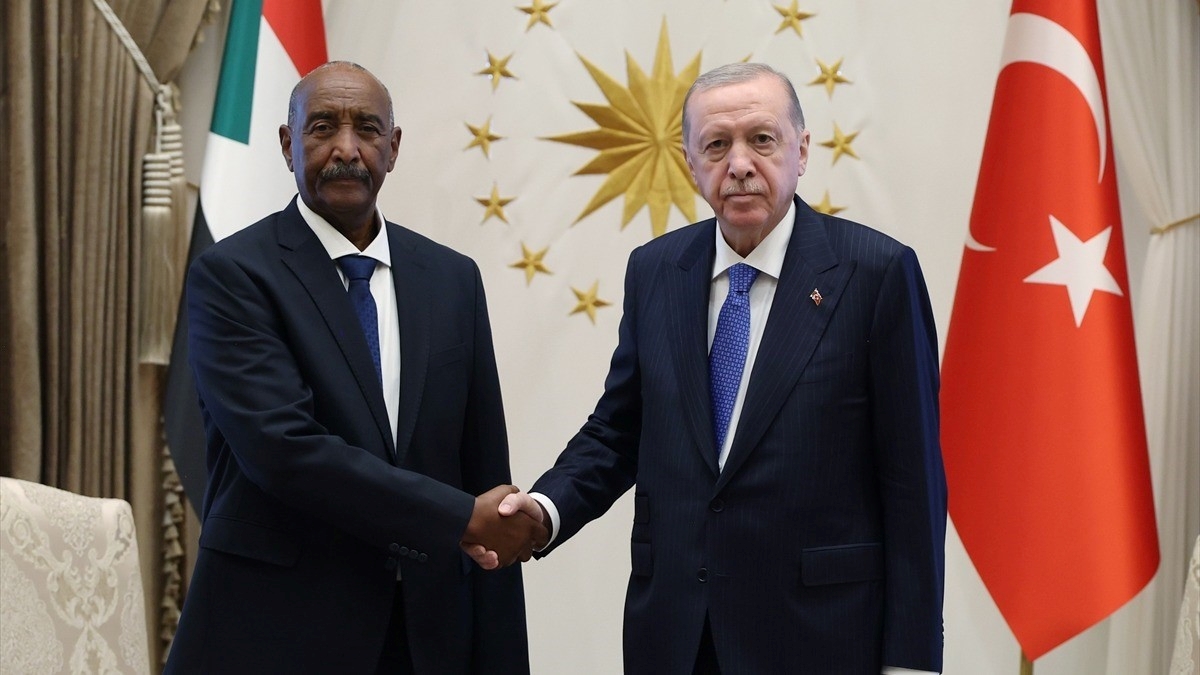 Cumhurbaşkanı Erdoğan, Sudan Egemenlik Konseyi Başkanı Burhan ile görüştü