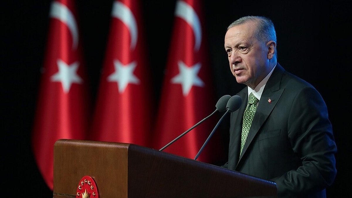 Cumhurbaşkanı Erdoğan vefatının 8. yılında Fuat Sezgin’i andı