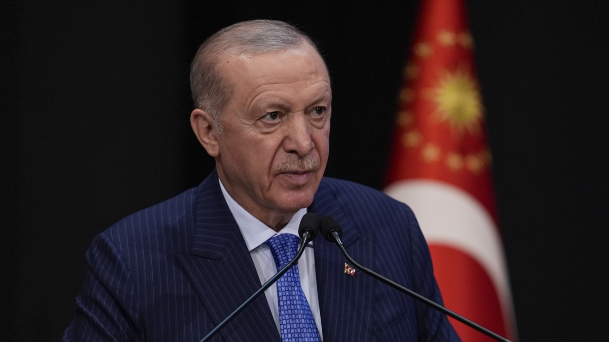 Cumhurbaşkanı Erdoğan, YKS’ye girecek öğrencilere başarılar diledi Cumhurbaşkanı Erdoğan, YKS’ye girecek öğrencilere başarılar diledi